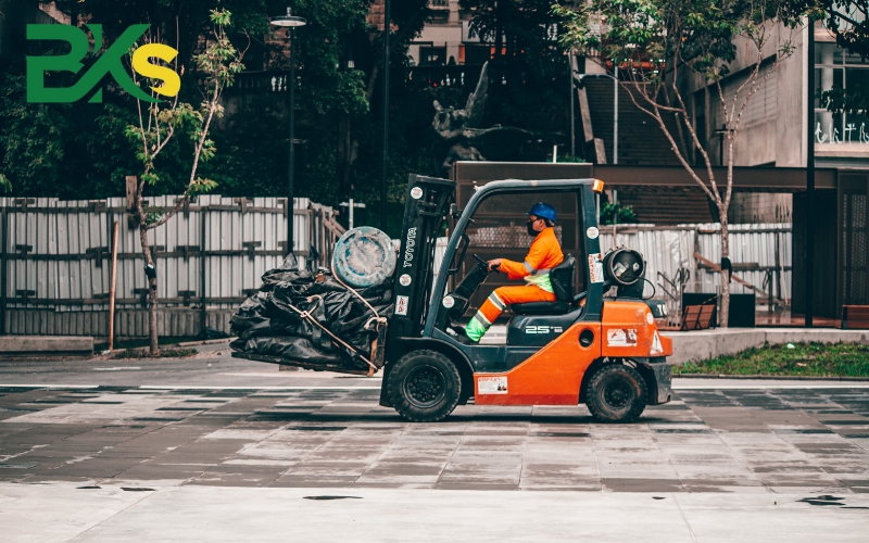 Nội dung học tại Trung tâm dạy lái xe Nâng tại TPHCM