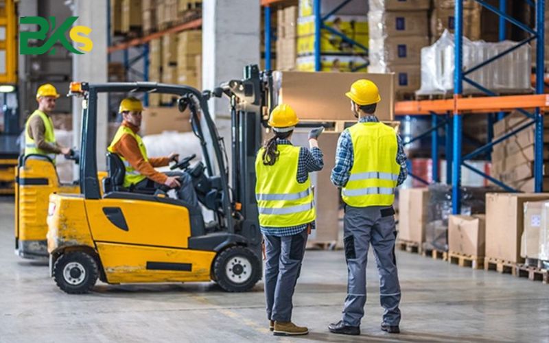 Chứng chỉ vận hành xe nâng có giá trị gì?