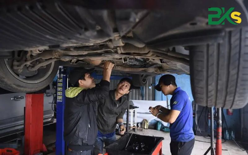 Có nên theo học Khóa học Sữa chữa Gầm ô tô hay không?