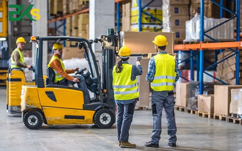 Điều kiện để đăng ký học Lái xe nâng