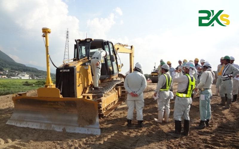 Hiện nay có những chương trình đào tạo Vận hành máy xây dựng nào?