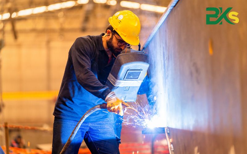 Những cái “khó” khi mới học nghề hàn là gì?