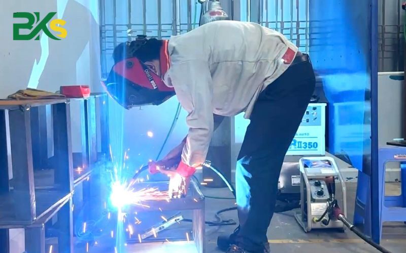 Đối tượng phù hợp đăng ký học chứng chỉ Hàn MIG TIG tại Long An