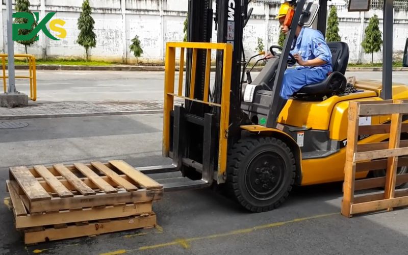 Nội dung chương trình học lái xe nâng ngắn hạn gồm những gì?