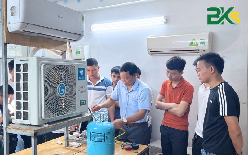 Học nghề Sửa chữa điện lạnh để làm những công việc gì?