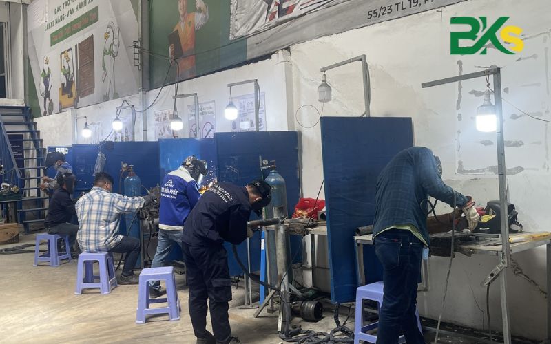 Thời gian học và giá trị chứng chỉ Hàn cơ khí cấp chứng chỉ toàn quốc