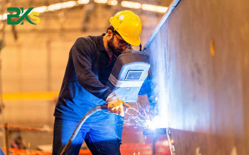 Đăng ký học nghề Hàn ở đâu tại TPHCM?