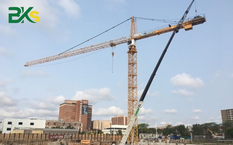 Học và thi Bằng lái cẩu ở đâu?