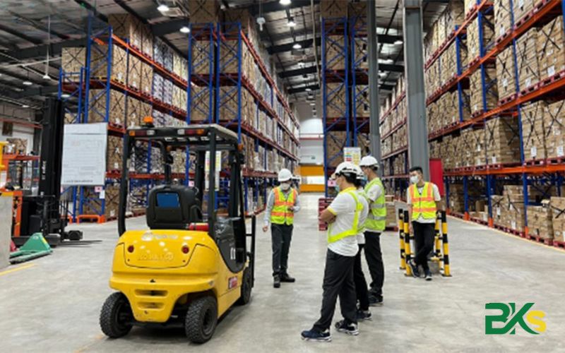 Vì sao giá khóa học xe nâng mỗi nơi mỗi khác?