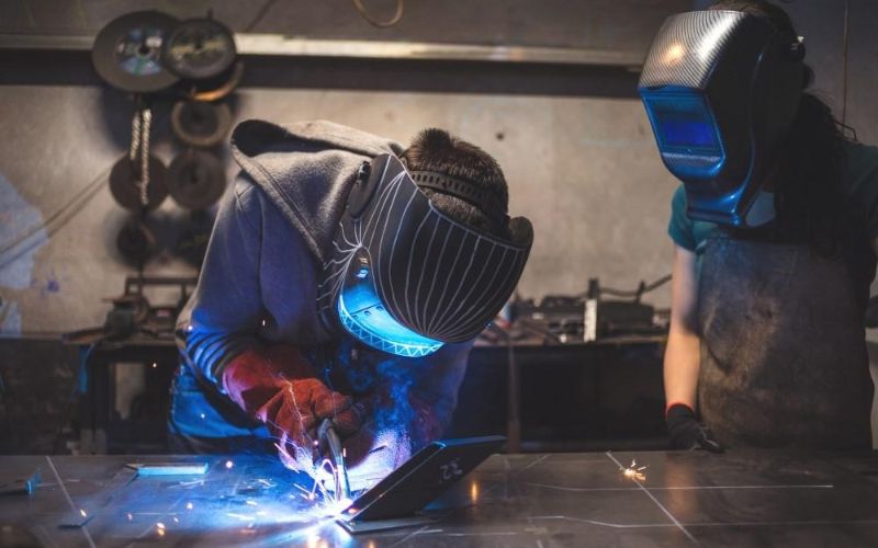 Chi phí học nghề Hàn