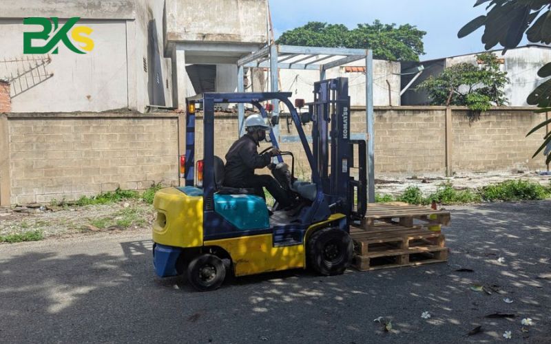 Học Lái xe nâng cấp tốc là học kiểu gì?