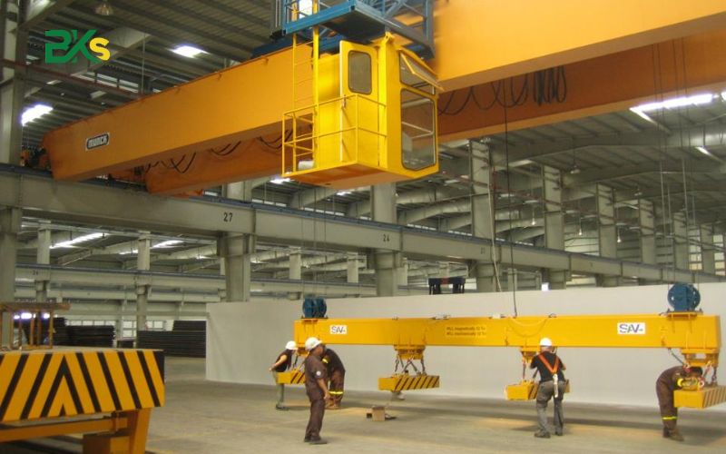 Học Vận hành cẩu trục