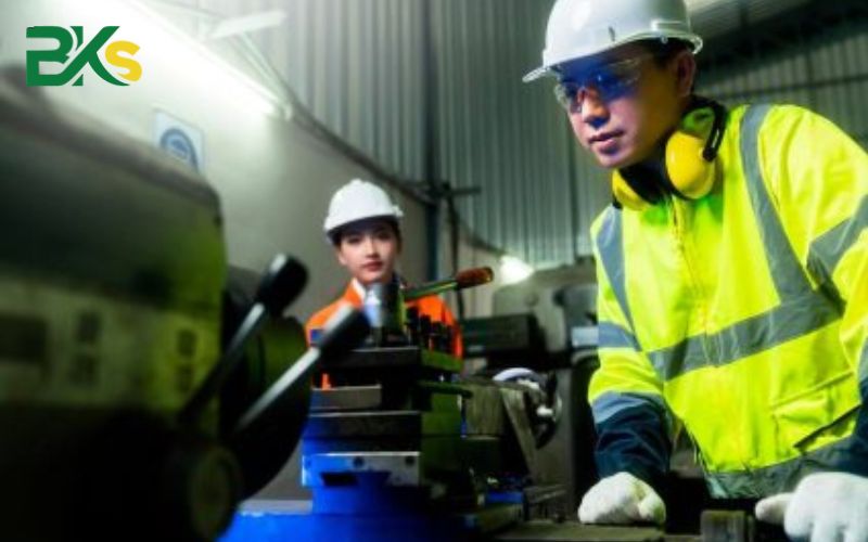 Nghề cơ khí là học cái gì mà nhiều người theo?