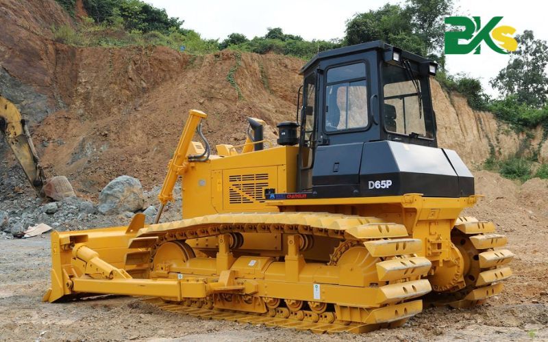 Nghề vận hành máy ủi là làm gì?