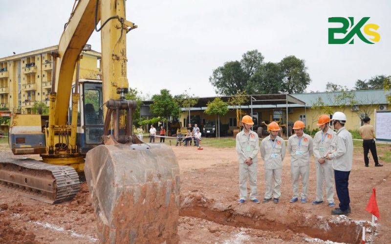 Thời gian học vận hành máy xúc lật