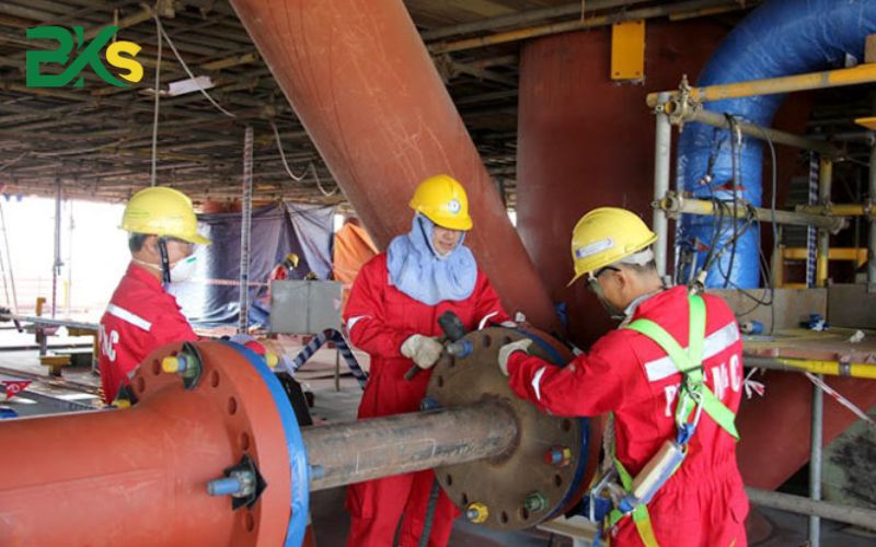 Vì sao cần chọn đúng nơi học vận hành cẩu trục?