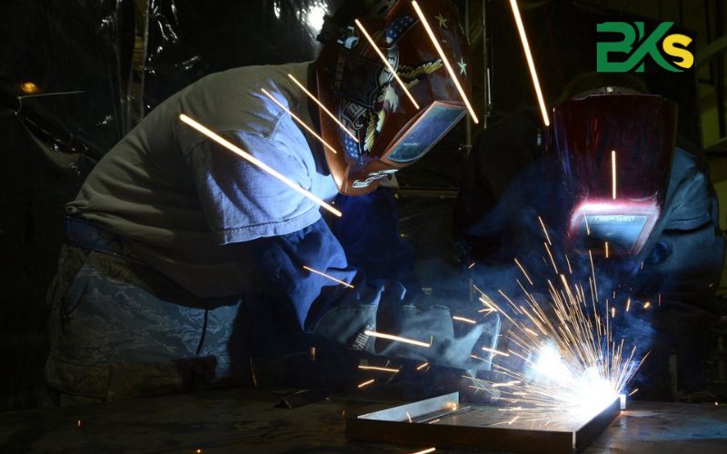 Vì sao phải chọn đúng địa chỉ học sơ cấp nghề Hàn uy tín?