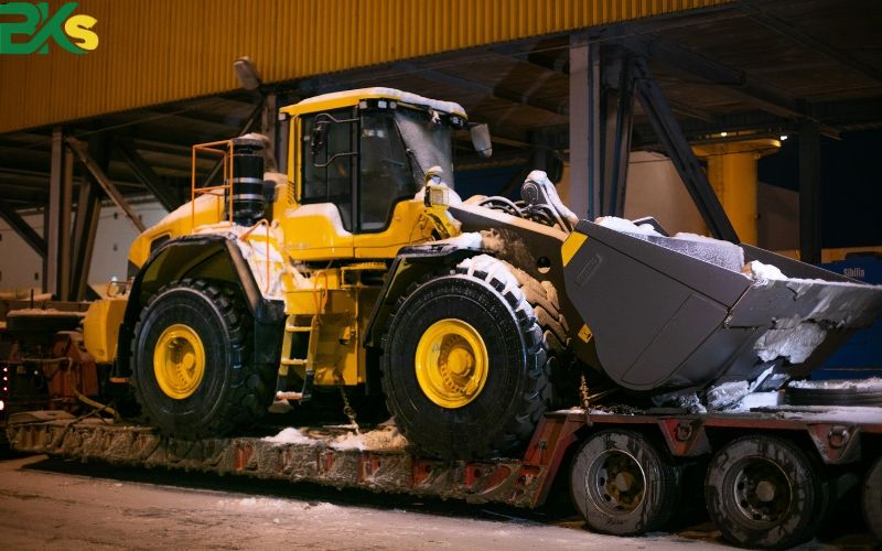 Học Lái xe xúc xong có dễ xin việc không?