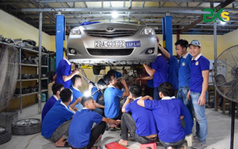 Khóa học nghề ngắn hạn tại TPHCM gồm những nghề nào?