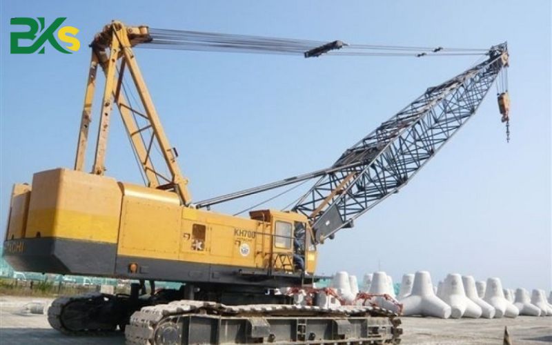 Lái cẩu bánh xích là nghề gì?