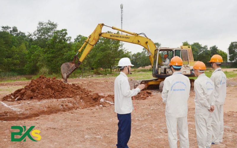 Vì sao nhiều người chọn học Lái xe múc hiện nay?