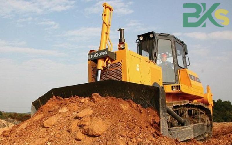 Khóa học chứng chỉ Vận hành Xe Ủi tại TPHCM phù hợp với những ai?