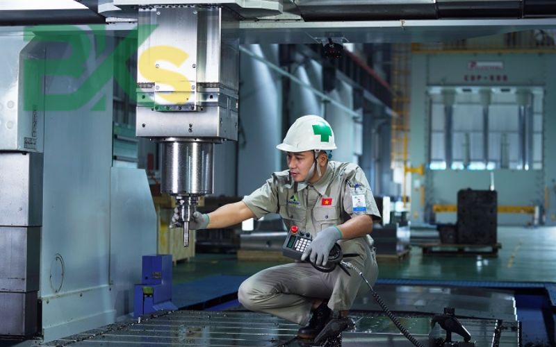 Những yếu tố ảnh hưởng đến học phí nghề Phay căn bản