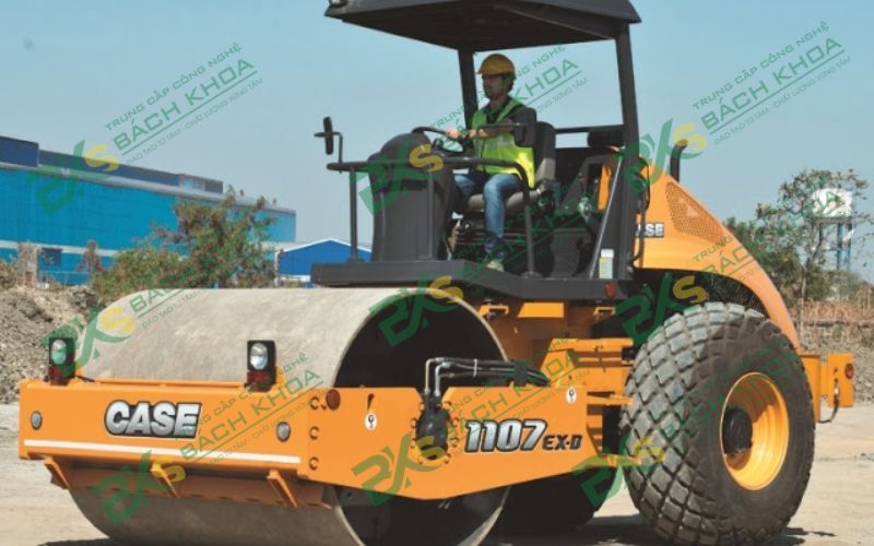 Học Chứng chỉ lái máy lu