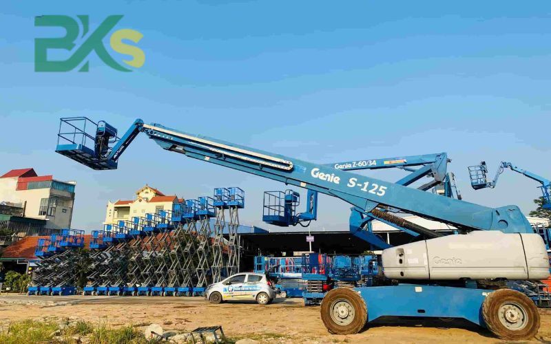 Học phí khóa đào tạo Xe nâng người hiện nay bao nhiêu?