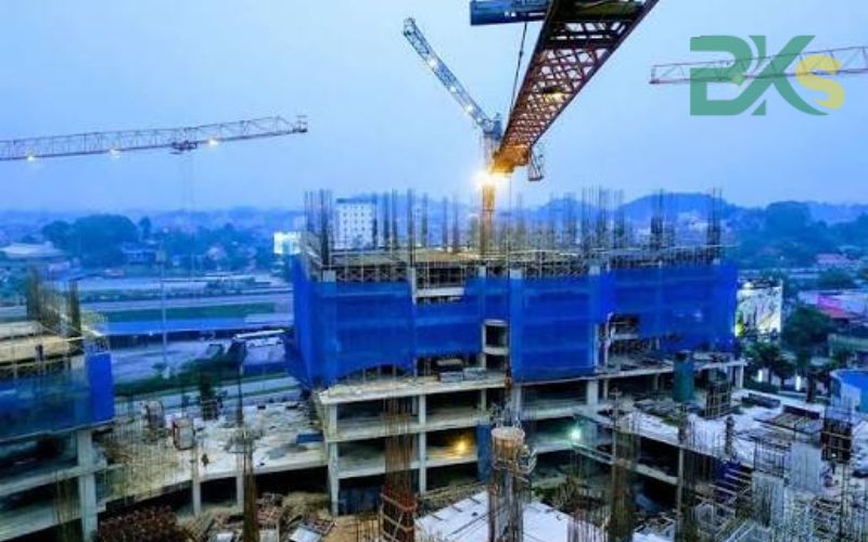 Khóa học lái cẩu tháp phù hợp với những ai?