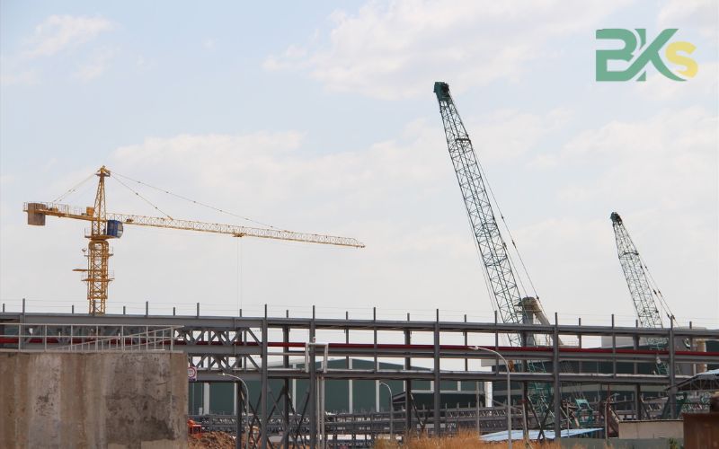 Khóa học lái cẩu tháp phù hợp với những ai?