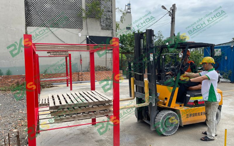 Muốn có mức lương tốt nên học lái xe nâng ở đâu?