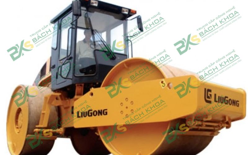 Người chưa biết gì có thể học Chứng chỉ lái máy lu không?