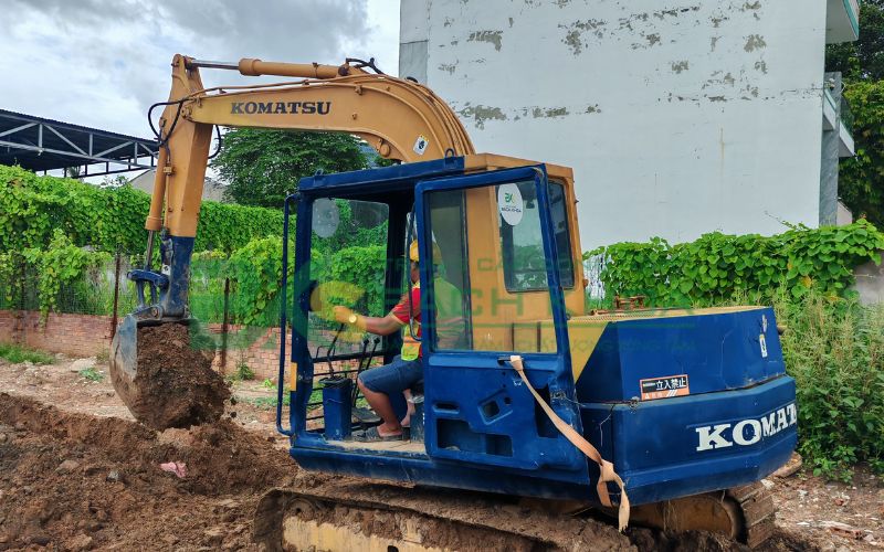 Học Chứng chỉ Vận Hành Máy Xúc Đào
