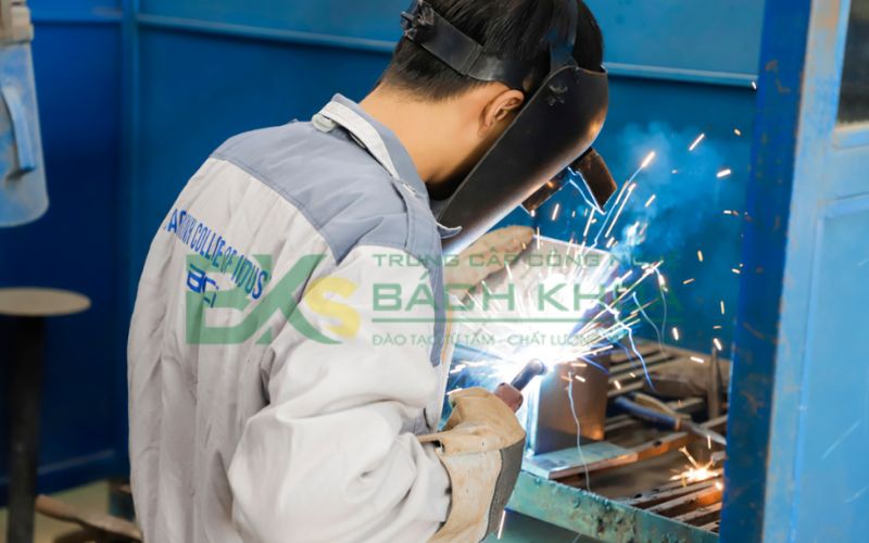 Cấp chứng chỉ thợ hàn rồi có thể làm những công việc nào?