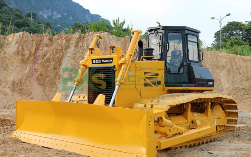 Cơ hội việc làm và mức lương sau khi học lái Máy ủi