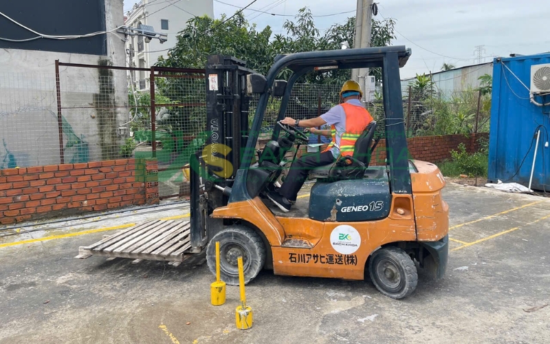 Thời gian đào tạo lái Xe Nâng tại Doanh nghiệp